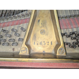 Fortepian firmy Steinway & Sons mod. M. Nr seryjny 176524